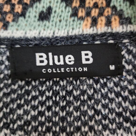 Geo Print Cardigan Sweater - Picture 3 of 4